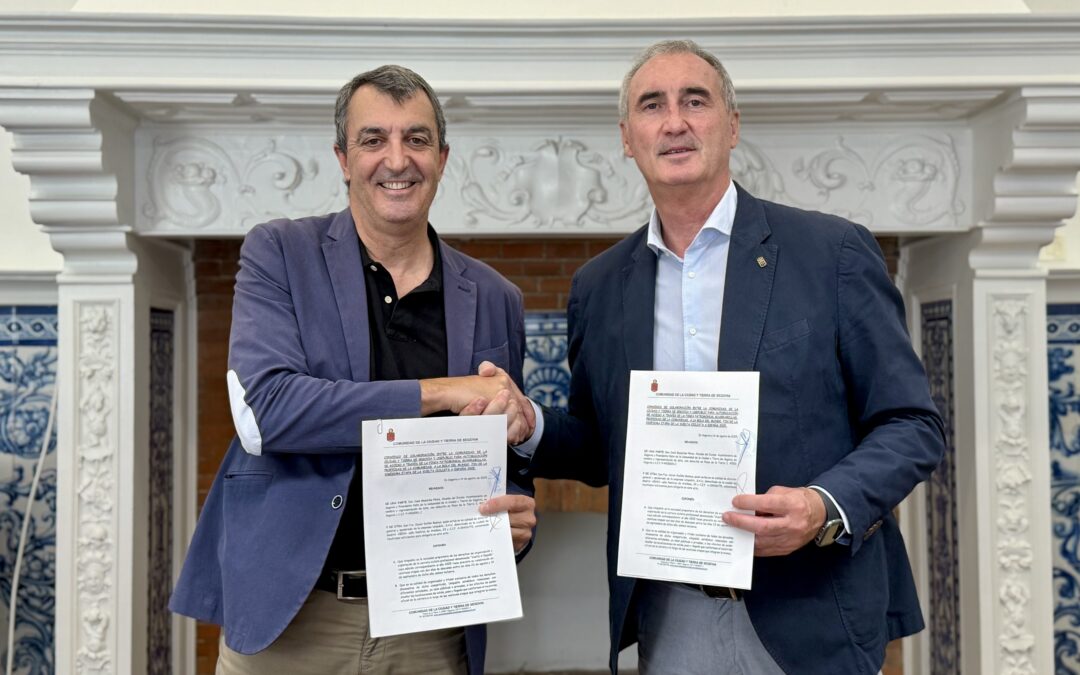 La comunidad de la ciudad y tierra de segovia y la vuelta ciclista a españa firman un acuerdo para la llegada a la bola del mundo